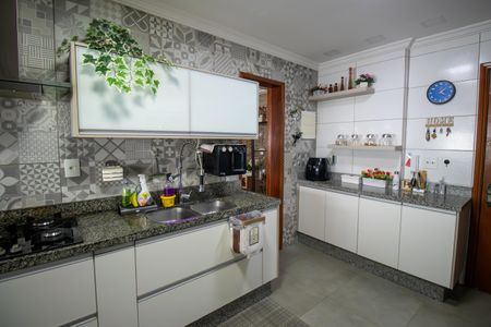 Apartamento à venda com 107m², 3 quartos e 1 vaga Apartamento à venda com 107m², 3 quartos e 1 vagaCozinha