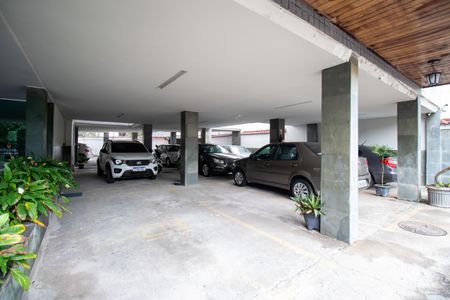 Apartamento à venda com 107m², 3 quartos e 1 vaga Apartamento à venda com 107m², 3 quartos e 1 vagaGaragem