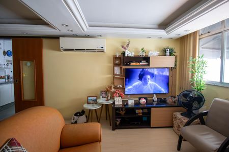 Apartamento à venda com 107m², 3 quartos e 1 vaga Apartamento à venda com 107m², 3 quartos e 1 vagaSala