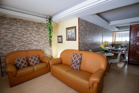 Apartamento à venda com 107m², 3 quartos e 1 vaga Apartamento à venda com 107m², 3 quartos e 1 vagaSala