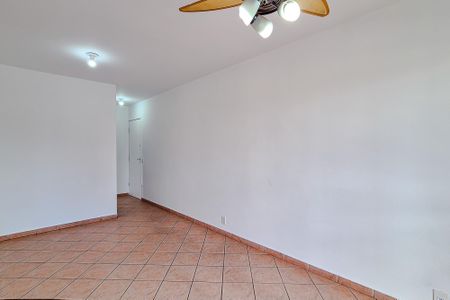 Sala de apartamento para alugar com 3 quartos, 65m² em Barra Funda, São Paulo