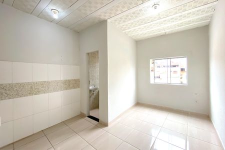 Kitnet/Studio para alugar com 1 quarto, 15m² em Ana Lúcia, Belo Horizonte