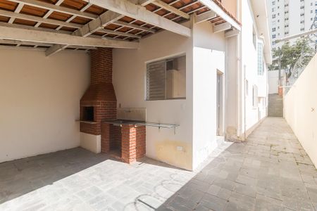 Casa para alugar com 115m², 3 quartos e 2 vagas Casa para alugar com 115m², 3 quartos e 2 vagasChurrasqueira