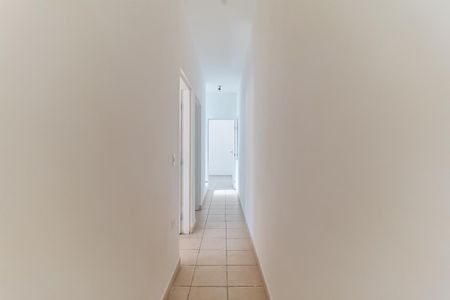 Casa para alugar com 115m², 3 quartos e 2 vagas Casa para alugar com 115m², 3 quartos e 2 vagasCorredor