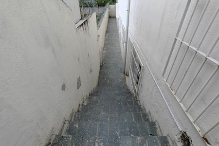 Casa para alugar com 115m², 3 quartos e 2 vagas Casa para alugar com 115m², 3 quartos e 2 vagasCorredor de Serviços