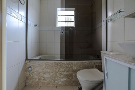 Casa para alugar com 115m², 3 quartos e 2 vagas Casa para alugar com 115m², 3 quartos e 2 vagasBanheiro da Suíte