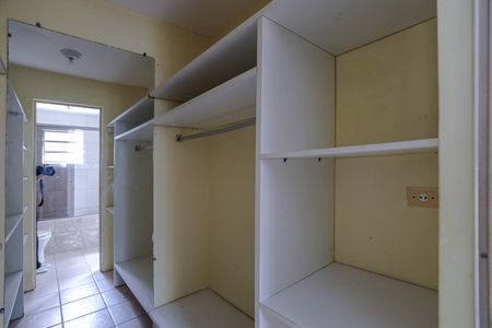 Casa para alugar com 115m², 3 quartos e 2 vagas Casa para alugar com 115m², 3 quartos e 2 vagasCloset da Suíte