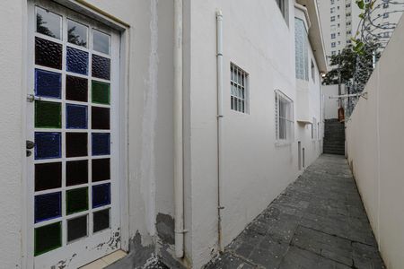 Casa para alugar com 115m², 3 quartos e 2 vagas Casa para alugar com 115m², 3 quartos e 2 vagasCorredor de Serviços