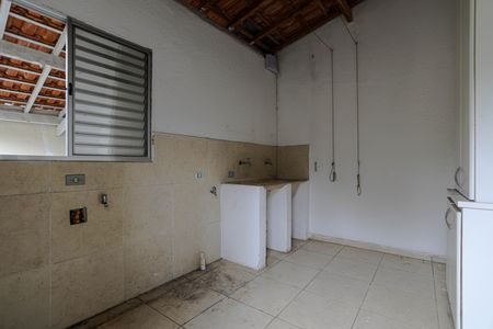 Casa para alugar com 115m², 3 quartos e 2 vagas Casa para alugar com 115m², 3 quartos e 2 vagasÁrea de Serviços