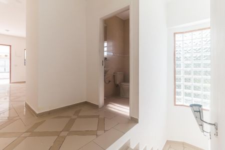 Casa para alugar com 115m², 3 quartos e 2 vagas Casa para alugar com 115m², 3 quartos e 2 vagasCorredor
