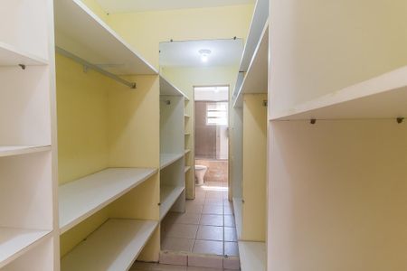 Casa para alugar com 115m², 3 quartos e 2 vagas Casa para alugar com 115m², 3 quartos e 2 vagasCloset da Suíte