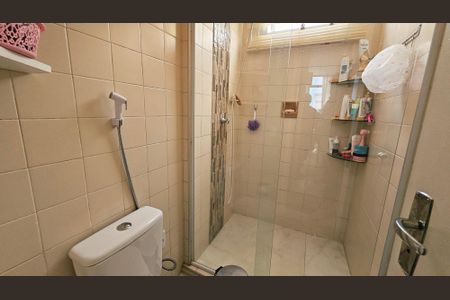 Banheiro de apartamento à venda com 1 quarto, 57m² em Jardim Santa Teresa, Jundiaí