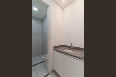 Banheiro de apartamento à venda com 1 quarto, 30m² em Barra Funda, São Paulo
