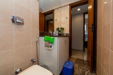 Apartamento à venda com 145m², 4 quartos e 2 vagas Apartamento à venda com 145m², 4 quartos e 2 vagasBANHEIRO2