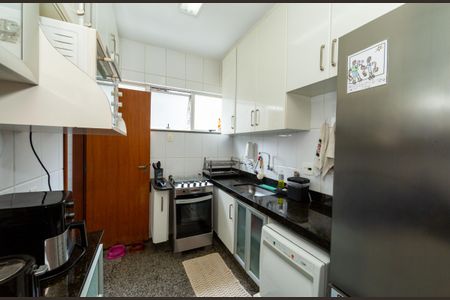 Apartamento à venda com 145m², 4 quartos e 2 vagas Apartamento à venda com 145m², 4 quartos e 2 vagasCOZINHA