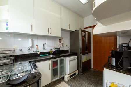 Apartamento à venda com 145m², 4 quartos e 2 vagas Apartamento à venda com 145m², 4 quartos e 2 vagasCOZINHA