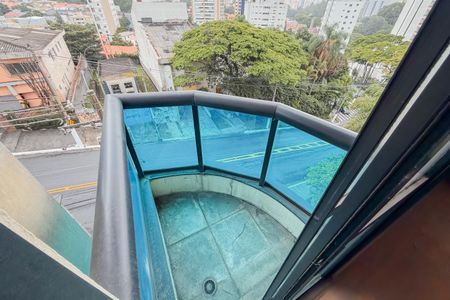 Apartamento à venda com 37m², 1 quarto e 1 vaga Apartamento à venda com 37m², 1 quarto e 1 vagaSacada da Sala