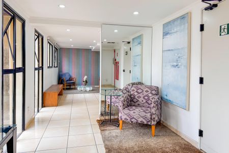 Apartamento à venda com 37m², 1 quarto e 1 vaga Apartamento à venda com 37m², 1 quarto e 1 vagaHall social