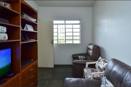 Casa à venda com 420m², 6 quartos e 3 vagasSala de TV casa 2