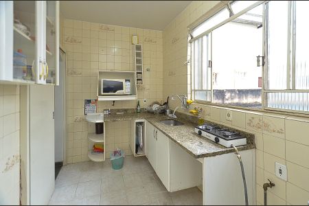 Casa à venda com 420m², 6 quartos e 3 vagasCozinha casa 2