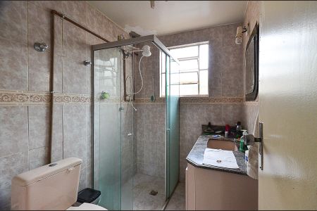 Casa à venda com 420m², 6 quartos e 3 vagasBanheiro casa 2