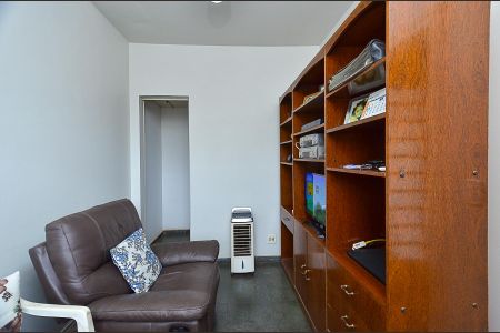 Casa à venda com 420m², 6 quartos e 3 vagasSala de TV casa 2