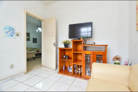 Casa à venda com 420m², 6 quartos e 3 vagasSala de TV