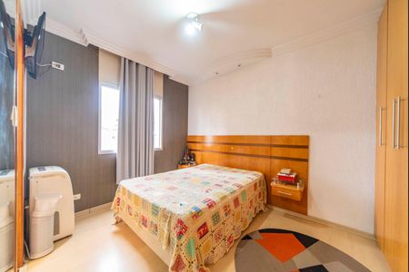 Apartamento à venda com 69m², 2 quartos e 1 vagaQuarto 2