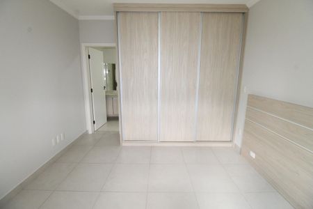 Casa de condomínio para alugar com 239m², 4 quartos e 4 vagasSuíte 1