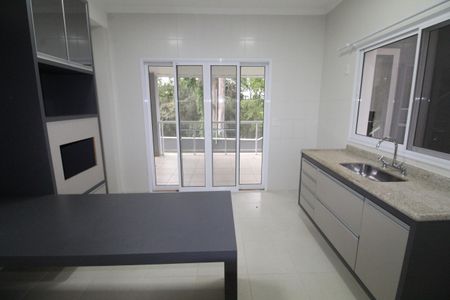 Casa de condomínio para alugar com 239m², 4 quartos e 4 vagasCozinha