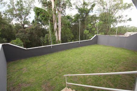 Casa de condomínio para alugar com 239m², 4 quartos e 4 vagasQuintal