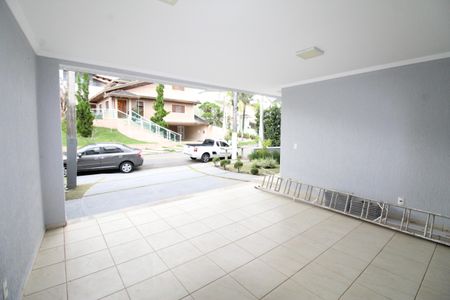 Casa de condomínio para alugar com 239m², 4 quartos e 4 vagasGaragem