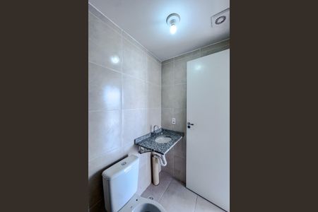 Apartamento para alugar com 38m², 2 quartos e sem vaga Apartamento para alugar com 38m², 2 quartos e sem vagaBanheiro