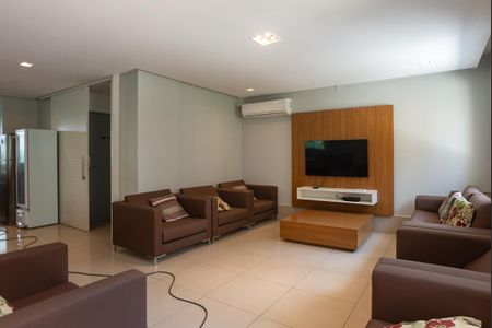 Apartamento à venda com 177m², 3 quartos e 3 vagas Apartamento à venda com 177m², 3 quartos e 3 vagasÁrea Comum