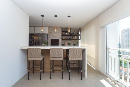 Varanda Gourmet de apartamento à venda com 3 quartos, 177m² em Vila Romana, São Paulo