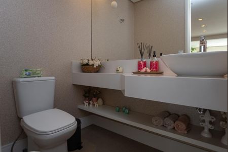 Apartamento à venda com 177m², 3 quartos e 3 vagas Apartamento à venda com 177m², 3 quartos e 3 vagasLavabo