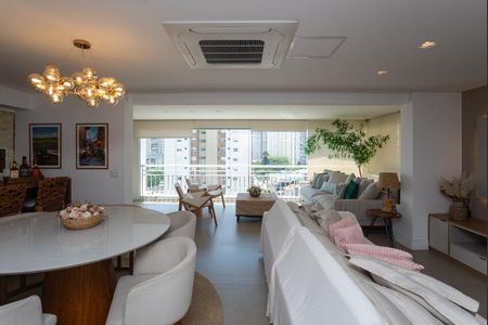 Apartamento à venda com 177m², 3 quartos e 3 vagas Apartamento à venda com 177m², 3 quartos e 3 vagasSala