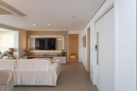 Apartamento à venda com 177m², 3 quartos e 3 vagas Apartamento à venda com 177m², 3 quartos e 3 vagasSala