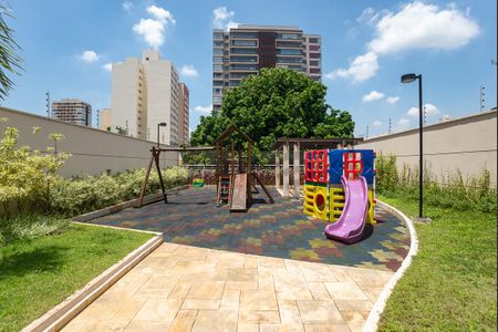 Apartamento à venda com 177m², 3 quartos e 3 vagas Apartamento à venda com 177m², 3 quartos e 3 vagasÁrea Comum