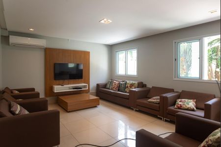 Apartamento à venda com 177m², 3 quartos e 3 vagas Apartamento à venda com 177m², 3 quartos e 3 vagasÁrea Comum