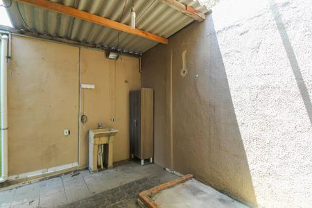 Casa para alugar com 130m², 2 quartos e 1 vagaÁrea de Serviço