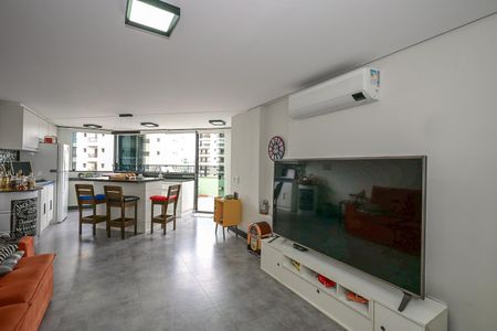 Apartamento para alugar com 97m², 1 quarto e 2 vagasSala
