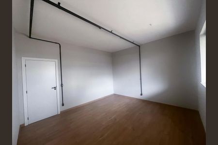 Casa à venda com 271m², 5 quartos e 3 vagas Casa à venda com 271m², 5 quartos e 3 vagasQuarto 4