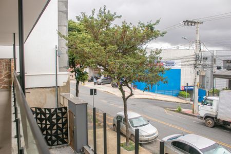 Casa à venda com 271m², 5 quartos e 3 vagas Casa à venda com 271m², 5 quartos e 3 vagasÁrea externa