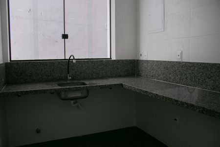 Casa à venda com 271m², 5 quartos e 3 vagas Casa à venda com 271m², 5 quartos e 3 vagasCozinha