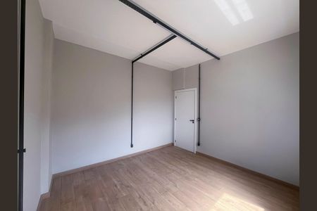 Casa à venda com 271m², 5 quartos e 3 vagas Casa à venda com 271m², 5 quartos e 3 vagasQuarto 3