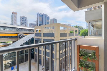 Varanda de kitnet/studio para alugar com 1 quarto, 26m² em Vila Cordeiro, São Paulo