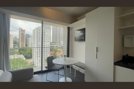 Studio de kitnet/studio para alugar com 1 quarto, 28m² em Jardim das Bandeiras, São Paulo