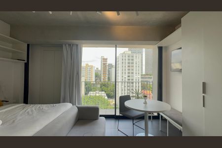 Studio de kitnet/studio para alugar com 1 quarto, 28m² em Jardim das Bandeiras, São Paulo