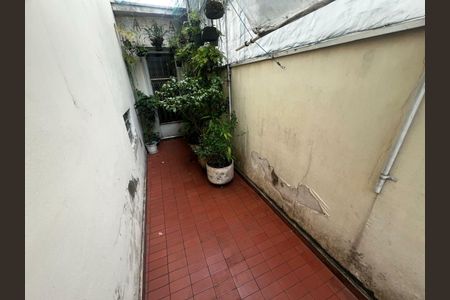 Casa à venda com 2 quartos, 129m² em Jardim Aeroporto, São Paulo